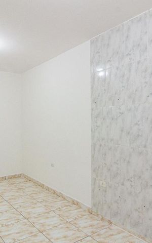 Casa de condomínio para alugar com 30m², 1 quarto e sem vaga Casa de condomínio para alugar com 30m², 1 quarto e sem vagaSala/Cozinha