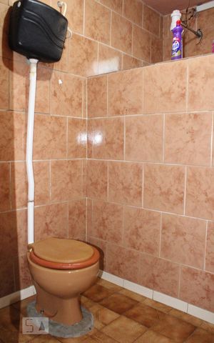 Casa à venda com 212m², 4 quartos e 2 vagasBanheiro 1