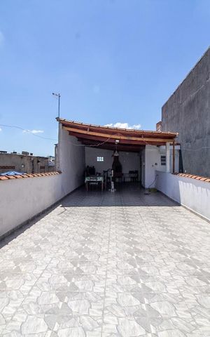 Casa à venda com 205m², 3 quartos e 2 vagasÁrea comum