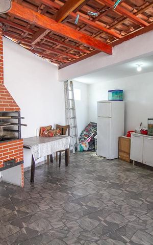 Casa à venda com 205m², 3 quartos e 2 vagasChurrasqueira