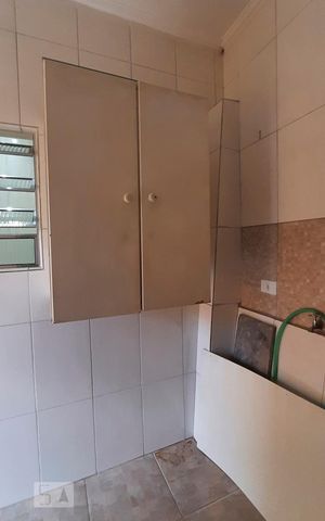 Casa para alugar com 70m², 1 quarto e 1 vagaLavanderia