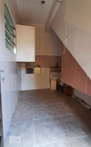 Casa para alugar com 70m², 1 quarto e 1 vagaLavanderia