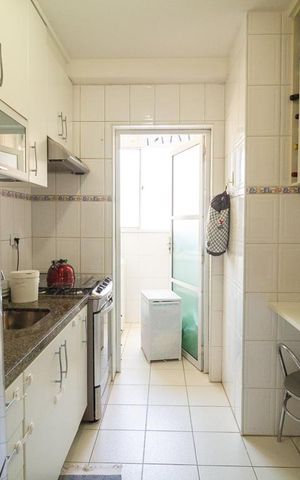 Apartamento à venda com 57m², 2 quartos e 2 vagas Apartamento à venda com 57m², 2 quartos e 2 vagasCozinha