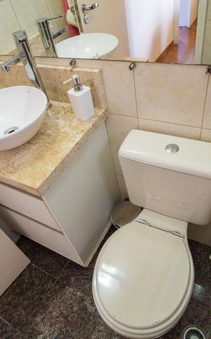 Apartamento à venda com 57m², 2 quartos e 2 vagas Apartamento à venda com 57m², 2 quartos e 2 vagasBanheiro da Suíte