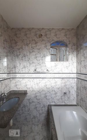 Apartamento à venda com 150m², 4 quartos e 1 vaga Apartamento à venda com 150m², 4 quartos e 1 vagaBanheiro da Suíte 2