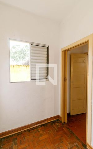 Casa à venda com 164m², 2 quartos e 3 vagas Casa à venda com 164m², 2 quartos e 3 vagasQuarto 2