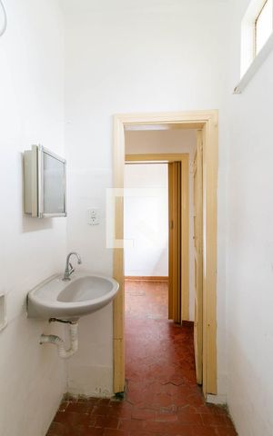 Casa à venda com 164m², 2 quartos e 3 vagas Casa à venda com 164m², 2 quartos e 3 vagasBanheiro
