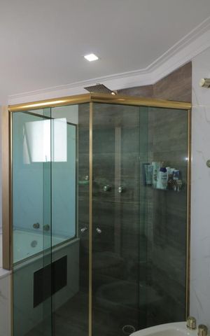 Apartamento à venda com 160m², 4 quartos e 3 vagasBanheiro da Suite 