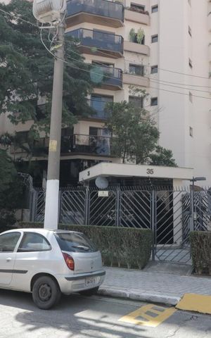 Apartamento à venda com 160m², 4 quartos e 3 vagasFachada