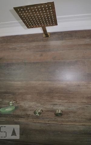 Apartamento à venda com 160m², 4 quartos e 3 vagasBanheiro da Suite - chuveiro 