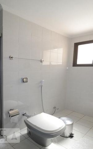 Apartamento à venda com 160m², 4 quartos e 3 vagasBanheiro da Suite 2