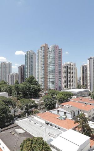Apartamento à venda com 160m², 4 quartos e 3 vagasVista da Sacada do Quarto 1 e  Suite 2