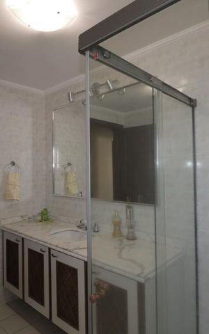 Apartamento à venda com 160m², 4 quartos e 3 vagasBanheiro Social