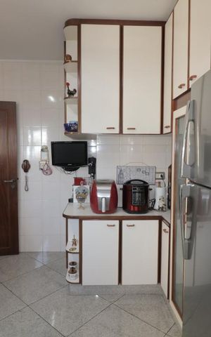 Apartamento à venda com 160m², 4 quartos e 3 vagasCozinha 