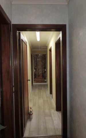 Apartamento à venda com 160m², 4 quartos e 3 vagasCorredor de aceso aos quartos 