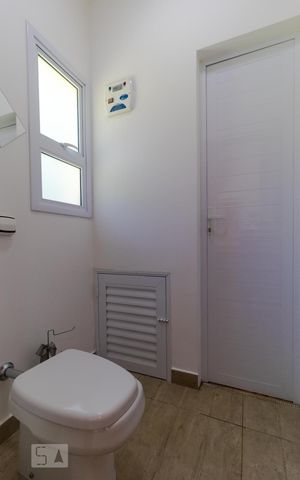 Casa de condomínio à venda com 400m², 4 quartos e 8 vagas Casa de condomínio à venda com 400m², 4 quartos e 8 vagasLavabo