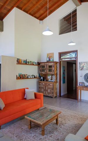 Casa de condomínio à venda com 400m², 4 quartos e 8 vagas Casa de condomínio à venda com 400m², 4 quartos e 8 vagasSalas