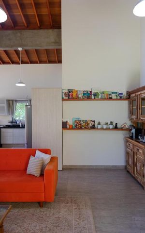 Casa de condomínio à venda com 400m², 4 quartos e 8 vagas Casa de condomínio à venda com 400m², 4 quartos e 8 vagasSalas