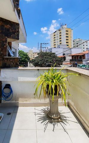 Casa à venda com 222m², 3 quartos e 3 vagas Casa à venda com 222m², 3 quartos e 3 vagasVaranda da Suíte 3