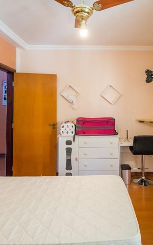 Casa à venda com 1074m², 5 quartos e NaN vagas Casa à venda com 1074m², 5 quartos e NaN vagasQuarto 2