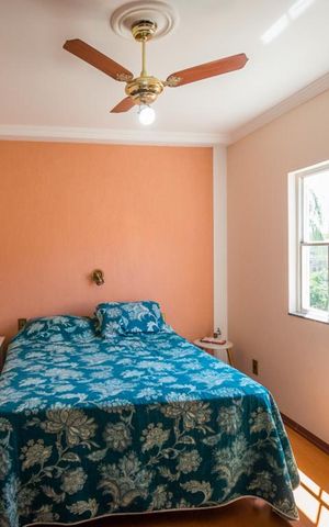 Casa à venda com 1074m², 5 quartos e NaN vagas Casa à venda com 1074m², 5 quartos e NaN vagasSuíte 3