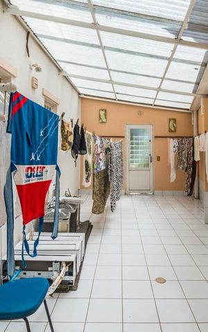 Casa à venda com 1074m², 5 quartos e NaN vagas Casa à venda com 1074m², 5 quartos e NaN vagasÁrea de Serviço
