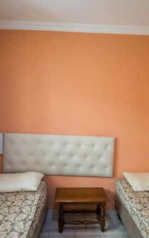 Casa à venda com 1074m², 5 quartos e NaN vagas Casa à venda com 1074m², 5 quartos e NaN vagasQuarto 1