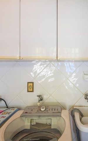 Casa à venda com 1074m², 5 quartos e NaN vagas Casa à venda com 1074m², 5 quartos e NaN vagasÁrea de Serviço