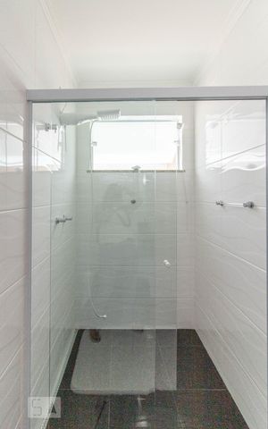 Casa à venda com 500m², 3 quartos e 6 vagas Casa à venda com 500m², 3 quartos e 6 vagasBanheiro