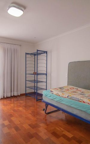 Casa à venda com 500m², 3 quartos e 6 vagas Casa à venda com 500m², 3 quartos e 6 vagasQuarto 3