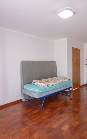 Casa à venda com 500m², 3 quartos e 6 vagas Casa à venda com 500m², 3 quartos e 6 vagasQuarto 3
