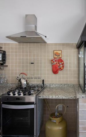 Casa à venda com 500m², 3 quartos e 6 vagas Casa à venda com 500m², 3 quartos e 6 vagasEspaço Gourmet