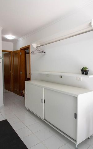 Casa à venda com 500m², 3 quartos e 6 vagas Casa à venda com 500m², 3 quartos e 6 vagasÁrea de Serviço