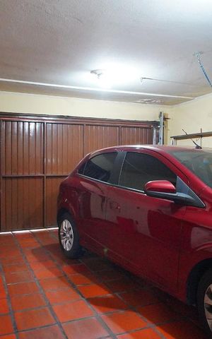 Casa à venda com 350m², 4 quartos e 4 vagasGaragem