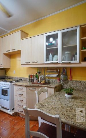 Casa à venda com 350m², 4 quartos e 4 vagasCozinha