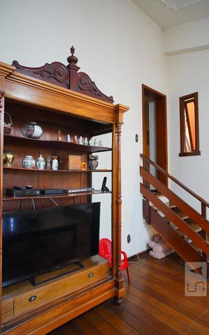 Casa à venda com 350m², 4 quartos e 4 vagasSala 2