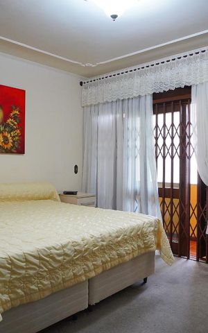 Casa à venda com 350m², 4 quartos e 4 vagasQuarto 2