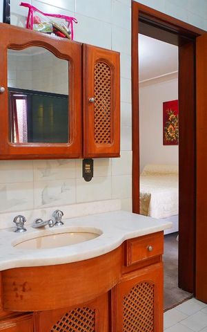 Casa à venda com 350m², 4 quartos e 4 vagasBanheiro do Quarto 2