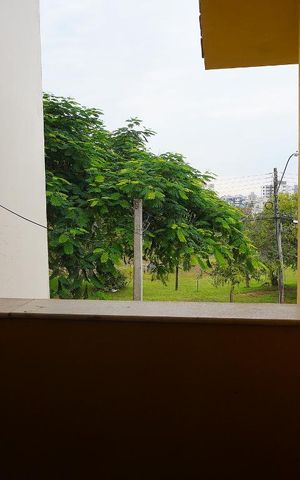 Casa à venda com 350m², 4 quartos e 4 vagasQuarto 2 - Vista