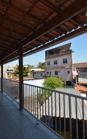 Casa à venda com 301m², 3 quartos e 6 vagasVaranda da Sala e dos Quartos do Segundo andar