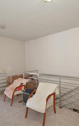Casa à venda com 301m², 3 quartos e 6 vagasSala do Segundo Andar