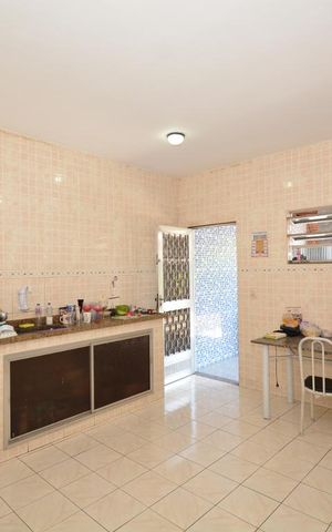 Casa à venda com 301m², 3 quartos e 6 vagasCozinha
