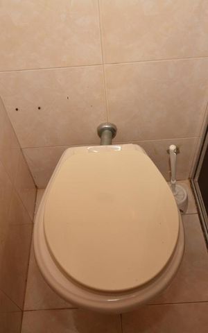 Casa à venda com 301m², 3 quartos e 6 vagasBanheiro da Suíte 2
