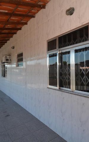 Casa à venda com 301m², 3 quartos e 6 vagasVaranda da Sala e dos Quartos do Segundo andar