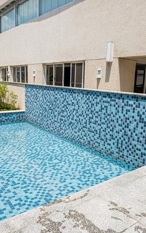 Apartamento à venda com 64m², 2 quartos e 2 vagas Apartamento à venda com 64m², 2 quartos e 2 vagasÁrea comum - Piscina