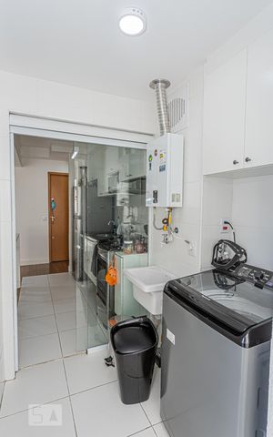 Apartamento à venda com 64m², 2 quartos e 2 vagas Apartamento à venda com 64m², 2 quartos e 2 vagasÁrea de Serviço