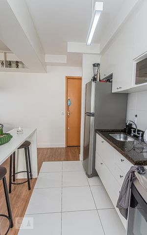 Apartamento à venda com 64m², 2 quartos e 2 vagas Apartamento à venda com 64m², 2 quartos e 2 vagasCozinha