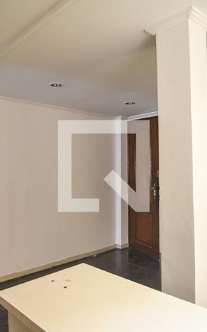 Apartamento à venda com 110m², 3 quartos e sem vaga Apartamento à venda com 110m², 3 quartos e sem vagaSala