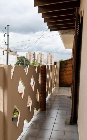 Casa à venda com 270m², 3 quartos e 2 vagasVaranda da Suíte 1