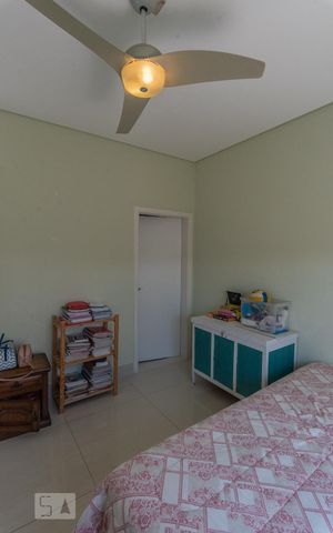 Casa de condomínio à venda com 400m², 5 quartos e 4 vagas Casa de condomínio à venda com 400m², 5 quartos e 4 vagasSuíte 4
